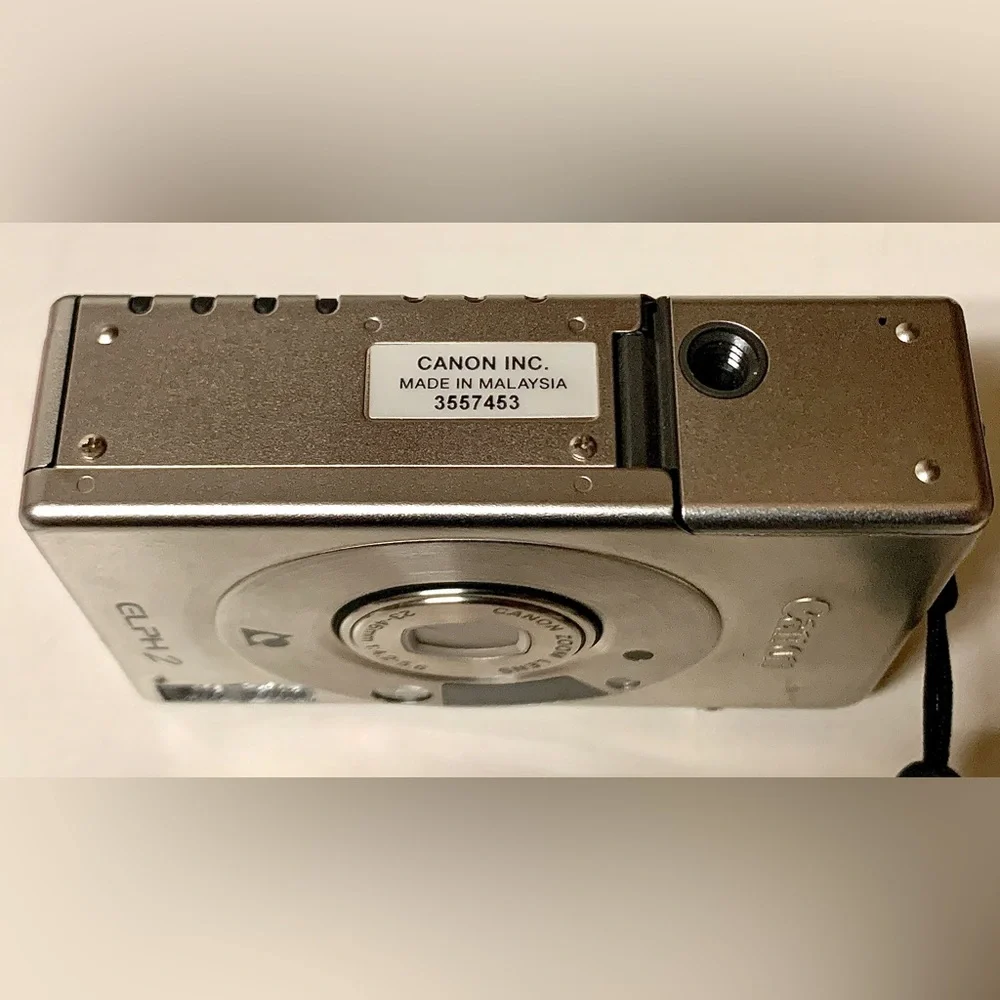 1999 Vintage Canon ELPH 2 APS Film Point and Shoot Camera